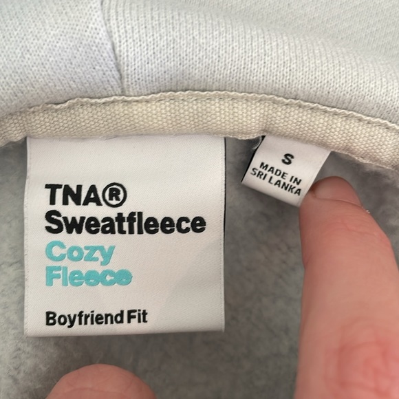 Aritzia Cozy Fleece Boyfriend Boxy Zip Hoodie - Picture 2 of 3